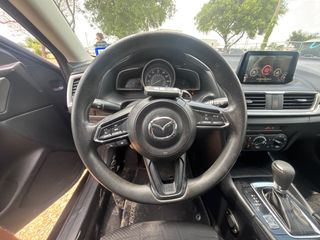 2018 Mazda Mazda3 Hatchback Sport - Interior Steering Wheel With Keys Image